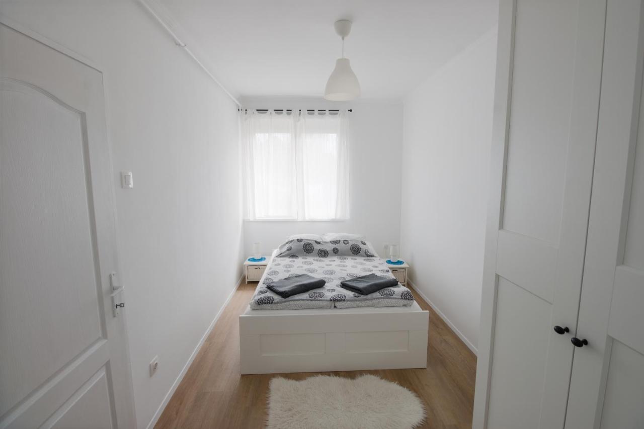 Good Life Home Apartment Сентендре Экстерьер фото