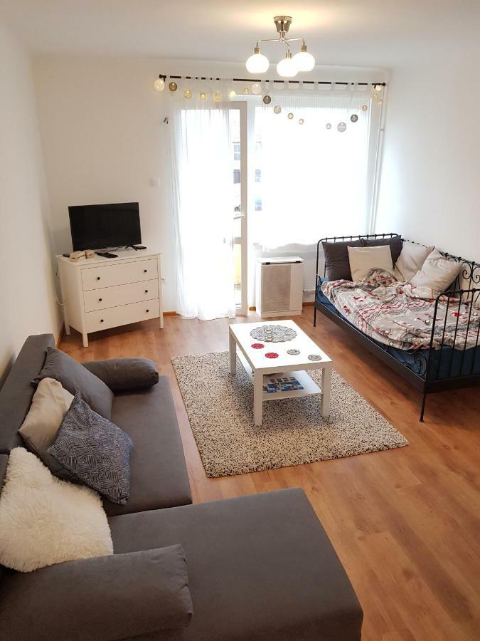 Good Life Home Apartment Сентендре Экстерьер фото