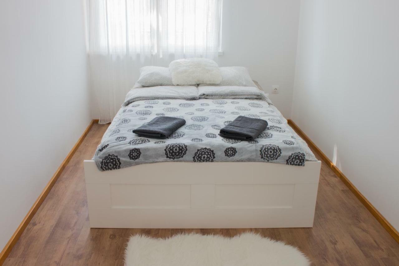 Good Life Home Apartment Сентендре Экстерьер фото