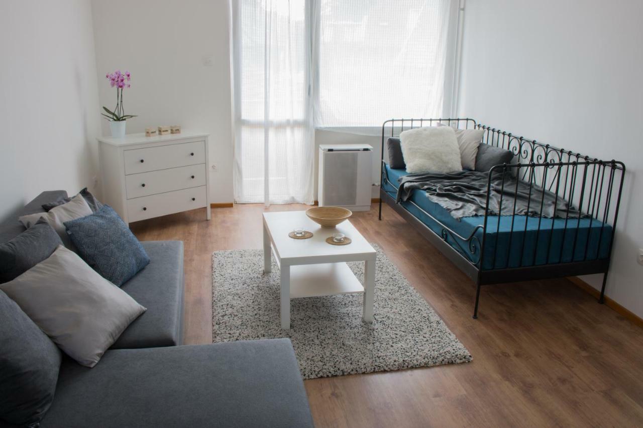 Good Life Home Apartment Сентендре Экстерьер фото